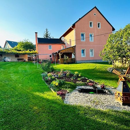 Gemuetliche Wohnung In Gruenhainichen Erzgebirge Grunhainichen Zewnętrze zdjęcie
